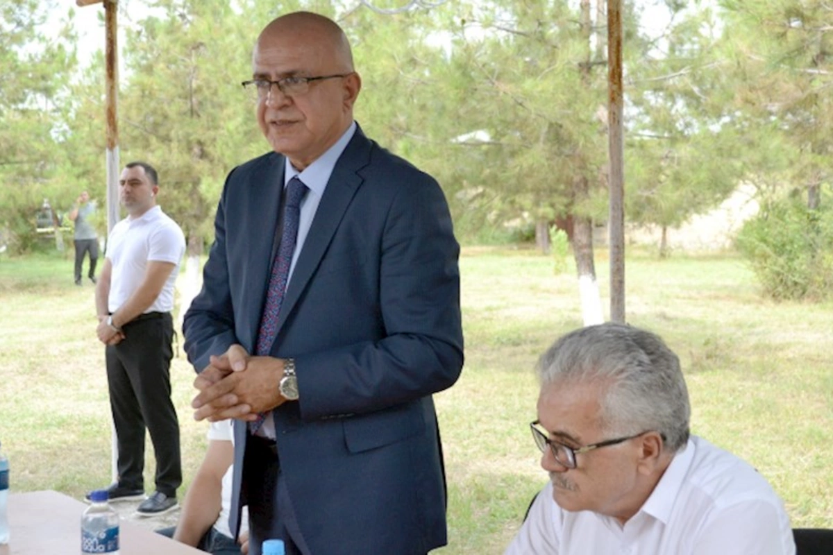 Elçin Mirzəbəyli Qaraqoyunluda seçicilərlə görüşüb — FOTOLAR