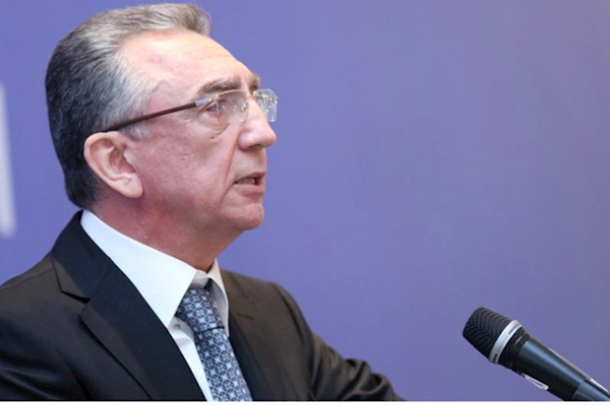 Eldar Əzizov: Bakının Baş planı əsasında köhnə tikililərin söküntüsü davam edir