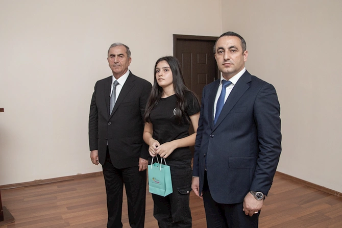 Salyanda 600-dən yuxarı bal toplayanlarla görüş keçirilib — FOTOLAR