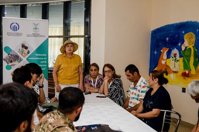 “İnkişafa Doğru” İmkansız Ailələrə Sosial Yardım və Hüquqi Maarifləndirmə İB-dən Astarada veteranlara hüquqi xidmət — FOTOLAR
