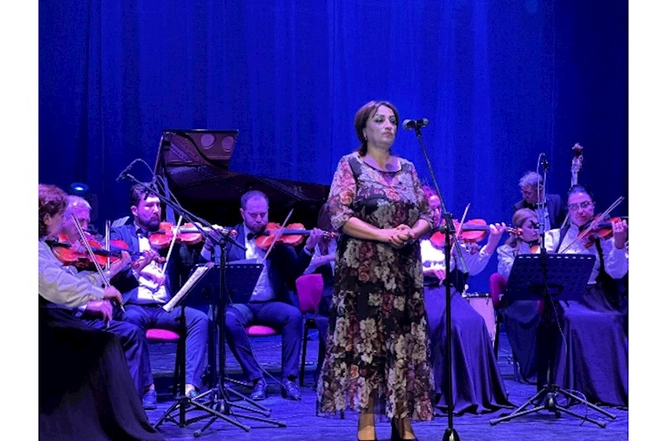 Gəncə Dövlət Filarmoniyasında Mobil Əhmədovun xatirəsi yad edildi — FOTOLAR