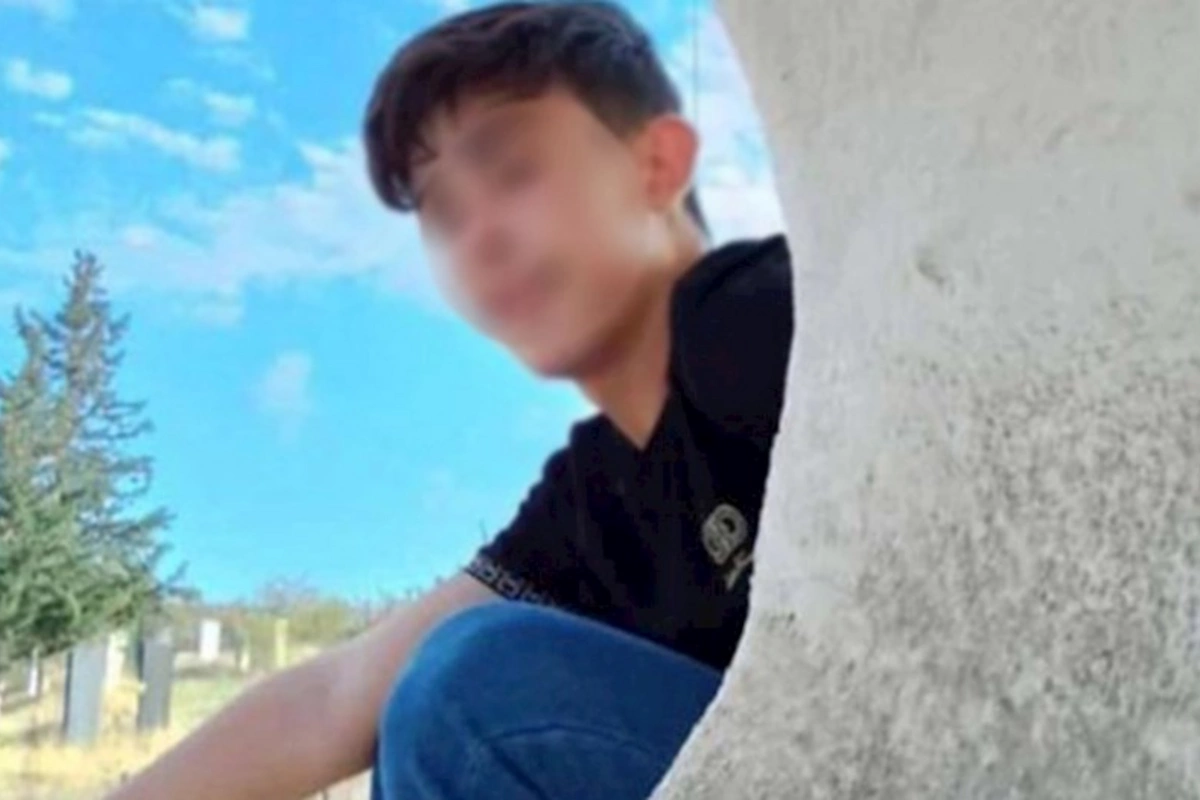 11-ci sinif şagirdi intihar etdi