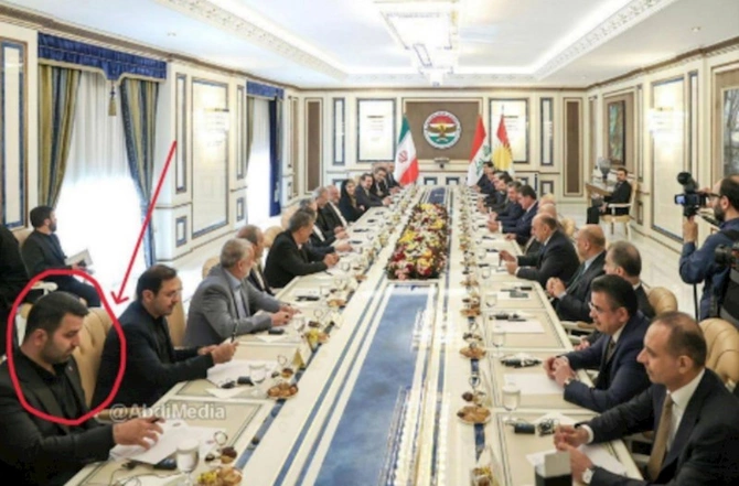 Məsud Pezeşkianın kürəkəni iranlıları qəzəbləndirdi — FOTO Məsud Pezeşkianın kürəkəni iranlıları qəzəbləndirdi — FOTO