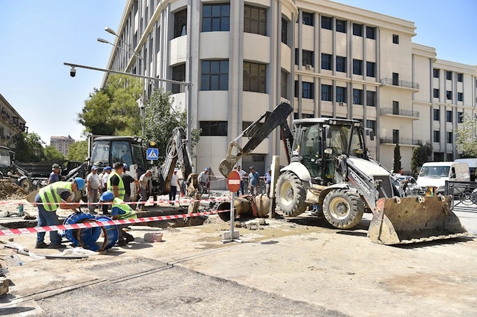 Bakıda yeni su və kanalizasiya layihələri icra olunur — FOTOLAR