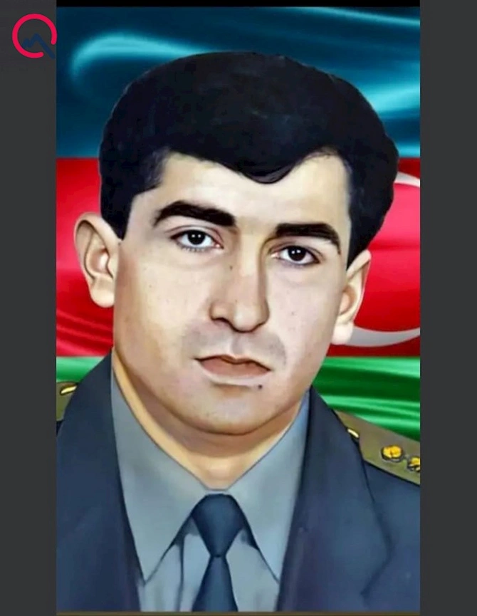 Şəhid abidəsinə qarşı tərbiyəsizlik edən saxlanıldı — FOTOLAR Şəhid abidəsinə qarşı tərbiyəsizlik edən saxlanıldı — FOTOLAR