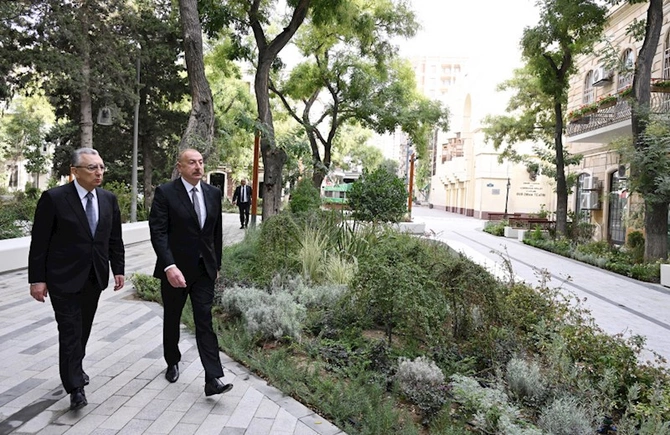 Prezident “Xəqani” bağında — YENİLƏNDİ (FOTOLAR)