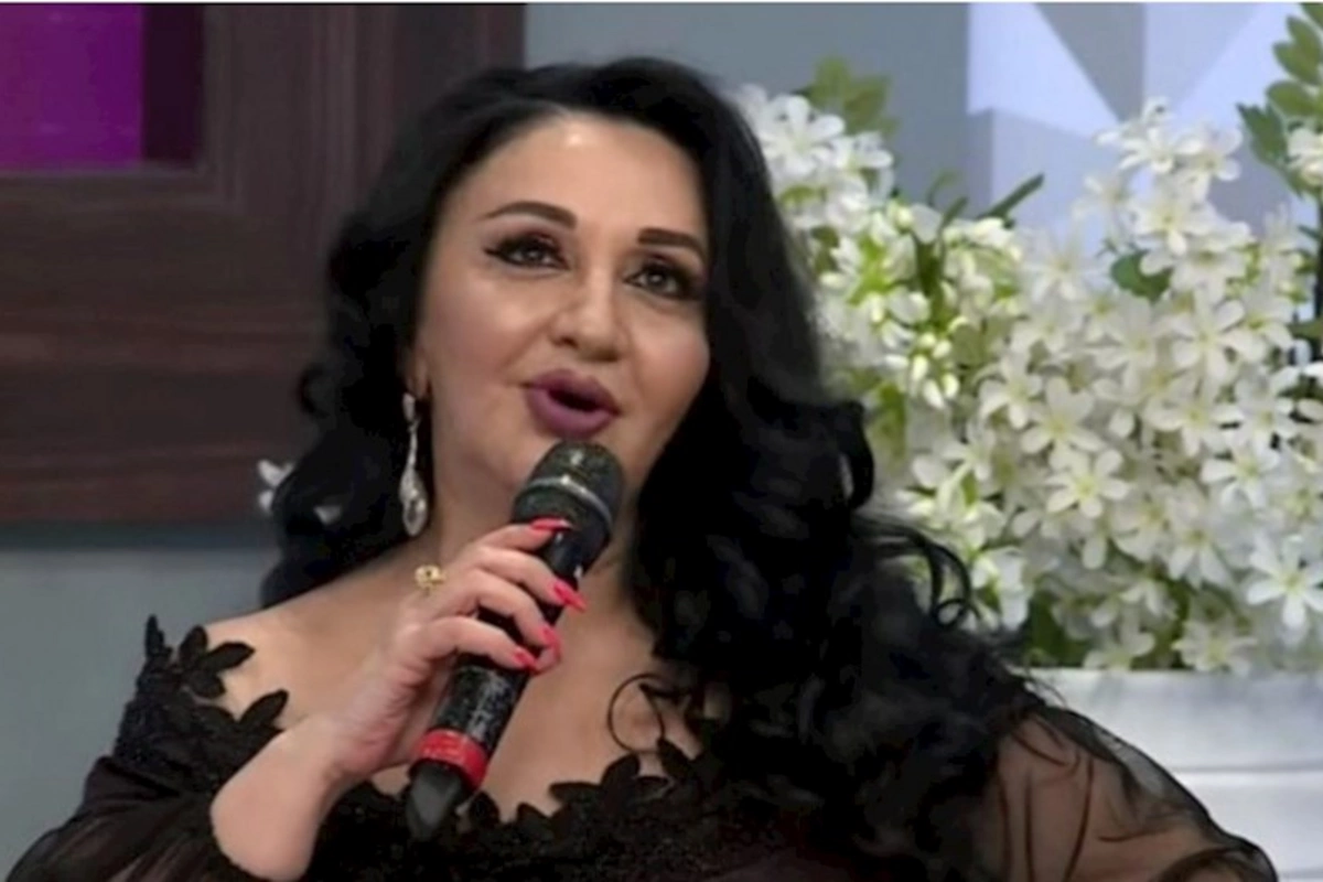 Öləndən sonra gətirilən gülü atın zibilliyə — FOTO