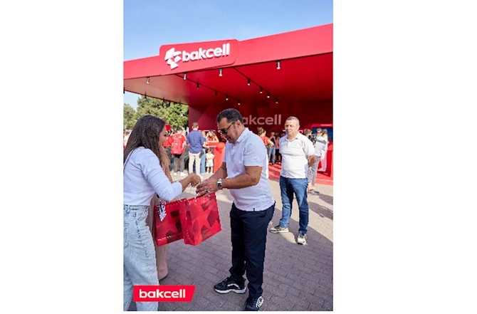 Media nümayəndələri “Bakcell”in “Formula 1” stendini ziyarət ediblər — FOTOLAR