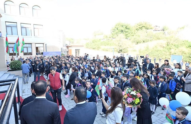 Nazir Şuşa məktəbindən paylaşım etdi — FOTOLAR