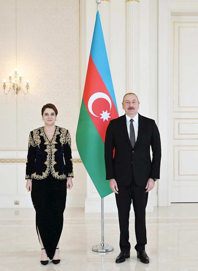 Prezident yeni səfirin etimadnaməsini qəbul etdi —YENİLƏNDİ (FOTOLAR)