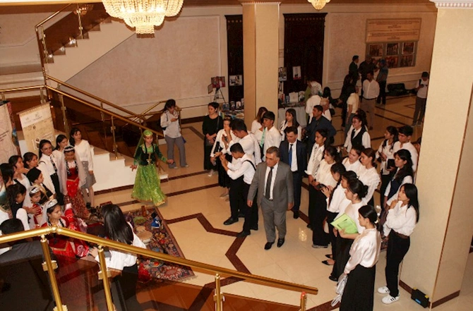 Özbəkistanda Azərbaycan Milli Musiqisi Günü qeyd edildi — FOTOLAR Özbəkistanda Azərbaycan Milli Musiqisi Günü qeyd edildi — FOTOLAR