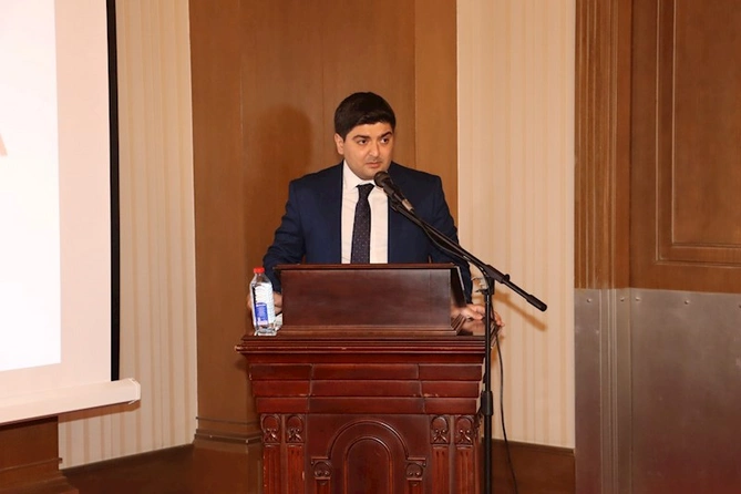 Yaşıl dünya naminə həmrəylik ili audiovizual mediada mövzusunda seminar keçirilmişdir — FOTOLAR