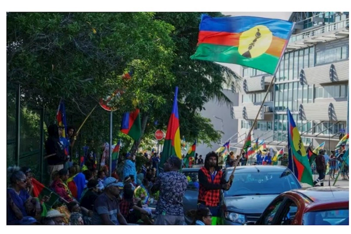 Yeni Kaledoniyanın Azadlıq Cəbhəsi Fransaya etiraz bəyanatı yayıb — FOTOLAR