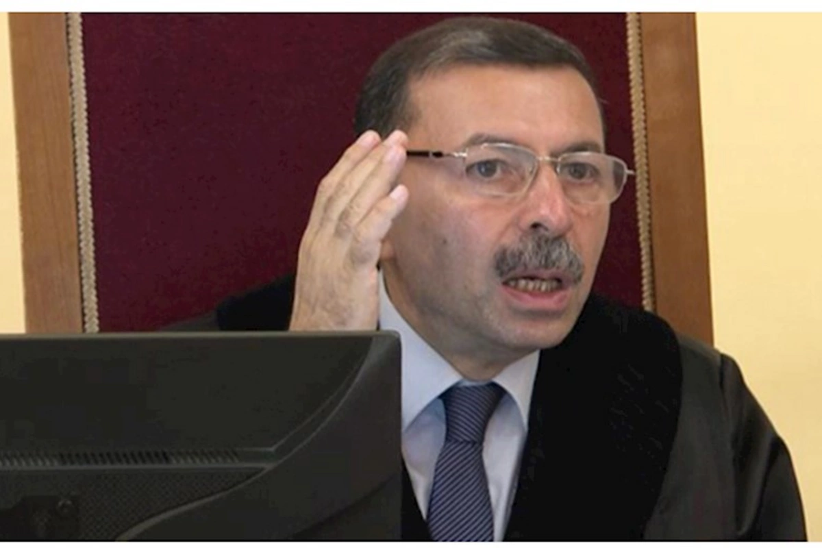 Azad Məcidov hakimlikdən gedir — Stop qoyuldu