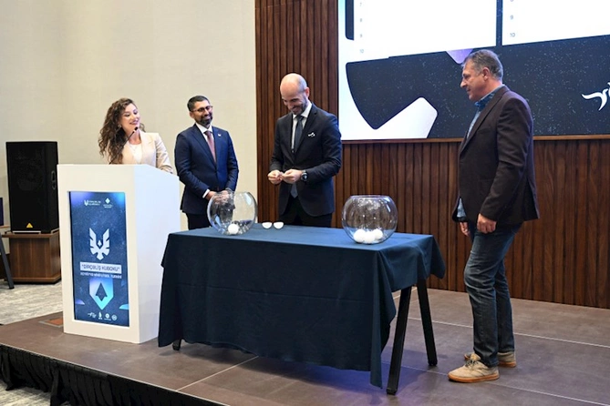 “Veysəloğlu”nun baş sponsor olduğu “Dirçəliş Kuboku” start götürüb — FOTOLAR “Veysəloğlu”nun baş sponsor olduğu “Dirçəliş Kuboku” start götürüb — FOTOLAR