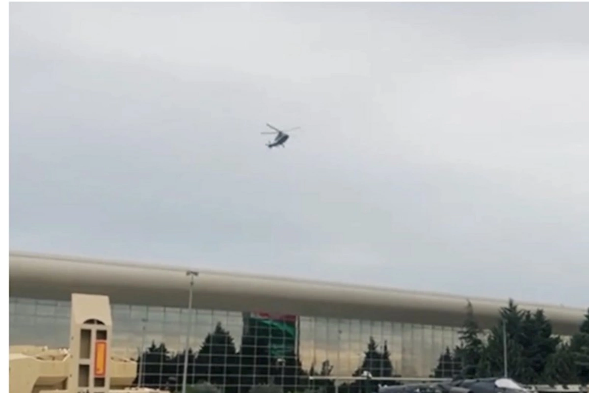 İtaliyanın helikopteri Bakıya eniş edib — VİDEO