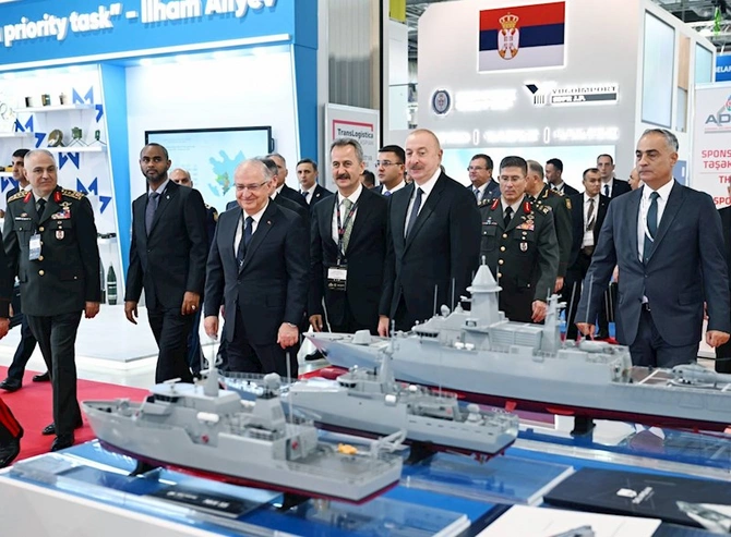 İlham Əliyev V “ADEX-2024” və “Securex Caspian” sərgiləri ilə tanış olub — FOTOLAR İlham Əliyev V “ADEX-2024” və “Securex Caspian” sərgiləri ilə tanış olub — FOTOLAR