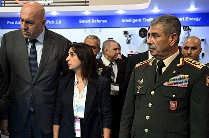 Müdafiə Nazirliyinin rəhbərliyi “ADEX” Beynəlxalq Müdafiə Sərgisinin açılış mərasimində iştirak etdi — FOTO Müdafiə Nazirliyinin rəhbərliyi “ADEX” Beynəlxalq Müdafiə Sərgisinin açılış mərasimində iştirak etdi — FOTO