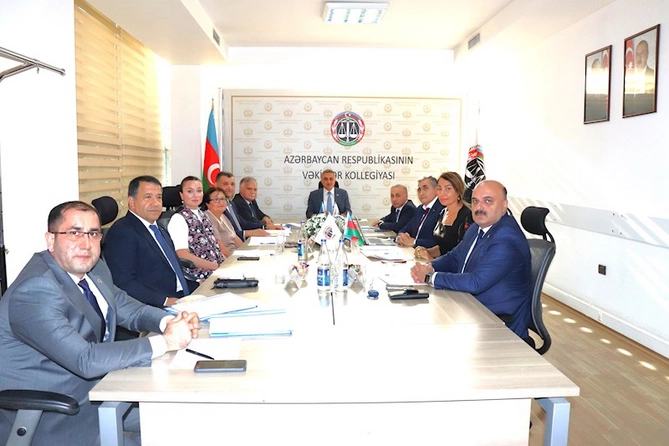 Vəkillər Kollegiyası Rəyasət Heyətinin növbəti iclası keçirilib — FOTOLAR Vəkillər Kollegiyası Rəyasət Heyətinin növbəti iclası keçirilib — FOTOLAR