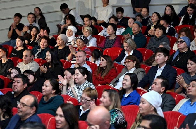Qazaxıstanda Azərbaycan Mədəniyyəti Günlərinin ilk konserti keçirilib — FOTOLAR Qazaxıstanda Azərbaycan Mədəniyyəti Günlərinin ilk konserti keçirilib — FOTOLAR