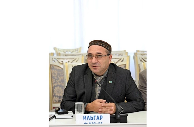 Qazax dilinə tərcümə edilmiş “Zərifə və Heydər Əliyevlər. Əbədiyaşar məhəbbət” kitabı təqdim olundu — FOTOLAR