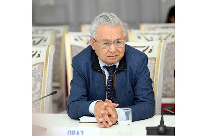 Qazax dilinə tərcümə edilmiş “Zərifə və Heydər Əliyevlər. Əbədiyaşar məhəbbət” kitabı təqdim olundu — FOTOLAR