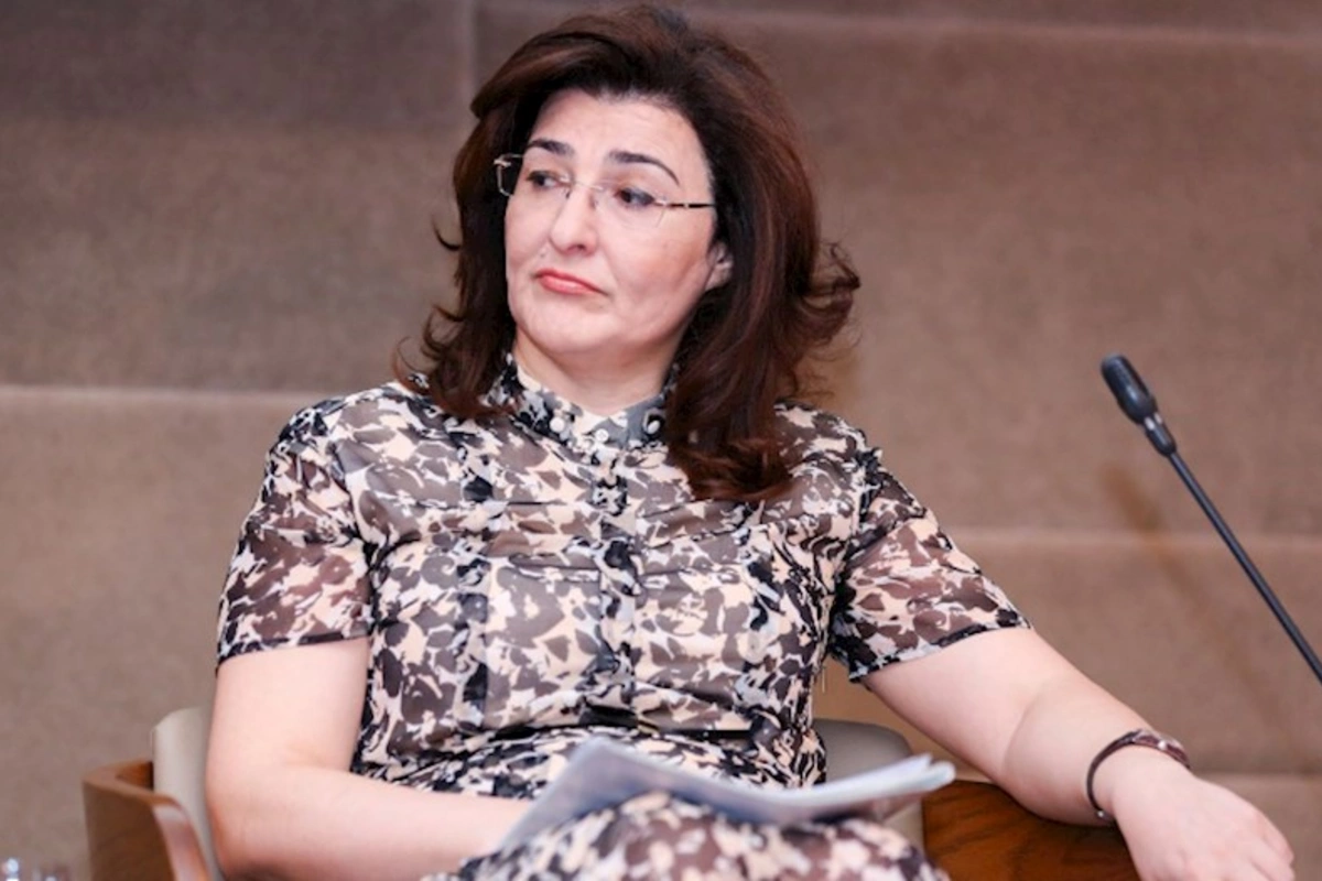 Əli Əsədovun vəzifə verdiyi xanım məmur KİMDİR?