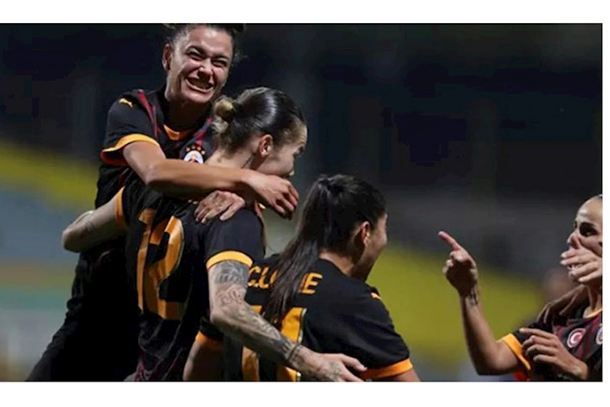 Azərbaycan millisinin futbolçusu Qalatasarayı ÇL-in qrupa çıxardı — VİDEO