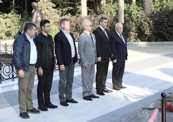 Bakıda İqlim Dəyişmələri və Ədalətli Keçid: Həmkarlar İttifaqlarının Rolu və Fəaliyyətləri mövzusunda beynəlxalq konfrans keçirilir (FOTOLAR)