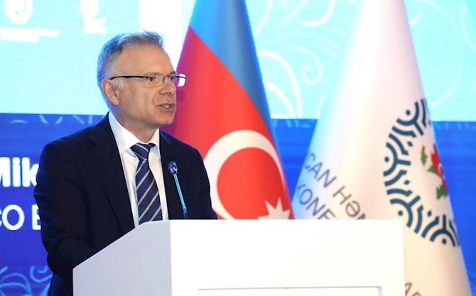 Bakıda İqlim Dəyişmələri və Ədalətli Keçid: Həmkarlar İttifaqlarının Rolu və Fəaliyyətləri mövzusunda beynəlxalq konfrans keçirilir (FOTOLAR)