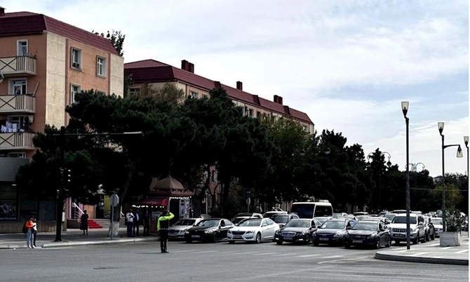 Sumqayıtda şəhidlərin xatirəsi anılıb — FOTOLAR