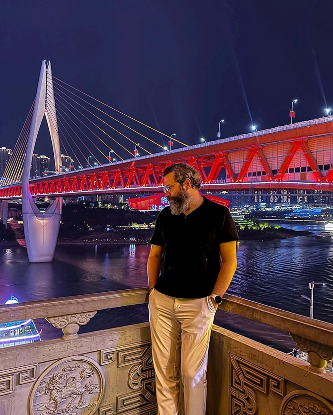 Taleh Yüzbəyov Çində — FOTOLAR