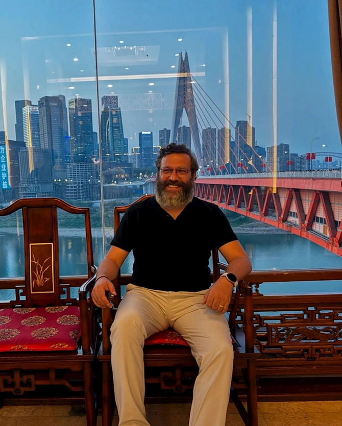 Taleh Yüzbəyov Çində — FOTOLAR