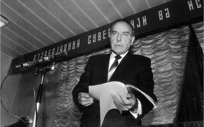 Vüqar Rəhimzadə: Ulu Öndərin xalqımız qarşısındakı ən böyük xidmətlərindən biri Azərbaycan dövlətçiliyini xilas etməsidir (FOTOLAR)