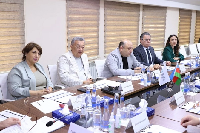 Medianın İnkişafı Agentliyinin Müşahidə Şurasının növbəti iclası keçirilib — FOTOLAR