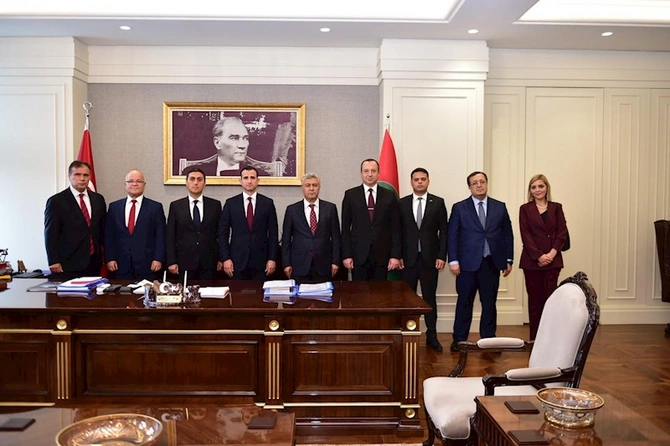 Ərdoğan Azərbaycan nümayəndə heyətini qəbul etdi — FOTOLAR Ərdoğan Azərbaycan nümayəndə heyətini qəbul etdi — FOTOLAR