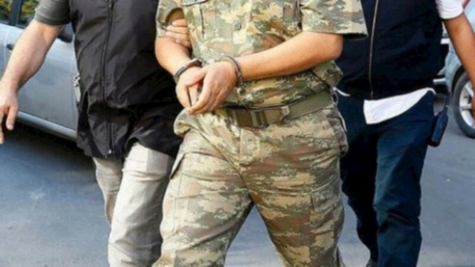 Hərbi komissarlıqlarda təmizləmələr: kimləri həbs və vəzifə itkisi gözləyir? Hərbi komissarlıqlarda təmizləmələr: kimləri həbs və vəzifə itkisi gözləyir?