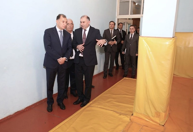 AHİK sədri Sahib Məmmədov qurumun tabe təşkilatlarında olub, mövcud vəziyyətlə maraqlanıb — FOTOLAR AHİK sədri Sahib Məmmədov qurumun tabe təşkilatlarında olub, mövcud vəziyyətlə maraqlanıb — FOTOLAR