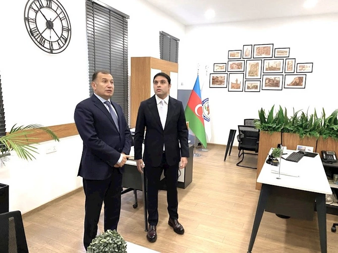 AHİK sədri Sahib Məmmədov qurumun tabe təşkilatlarında olub, mövcud vəziyyətlə maraqlanıb — FOTOLAR AHİK sədri Sahib Məmmədov qurumun tabe təşkilatlarında olub, mövcud vəziyyətlə maraqlanıb — FOTOLAR