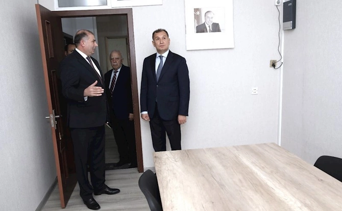 AHİK sədri Sahib Məmmədov qurumun tabe təşkilatlarında olub, mövcud vəziyyətlə maraqlanıb — FOTOLAR AHİK sədri Sahib Məmmədov qurumun tabe təşkilatlarında olub, mövcud vəziyyətlə maraqlanıb — FOTOLAR