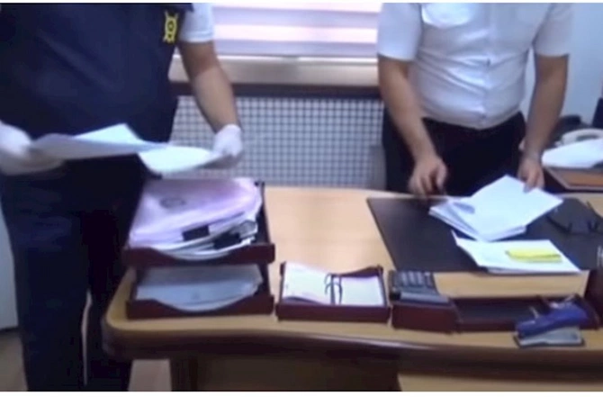 Azərbaycanda 20-yə yaxın məmurun korrupsiya cinayətlərinin üstü açıldı — ADLAR