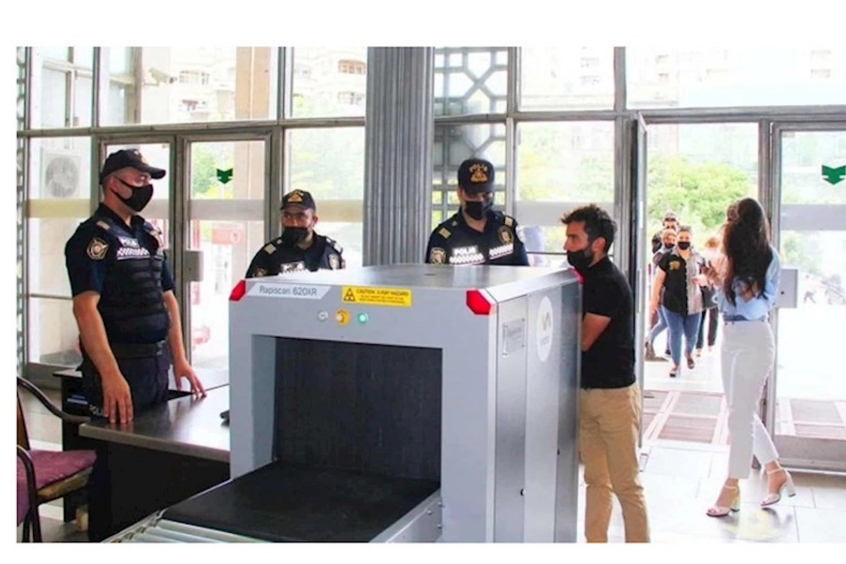 Metrodakı yoxlama aparatlarının şüaları qidalarımıza zərər verir?