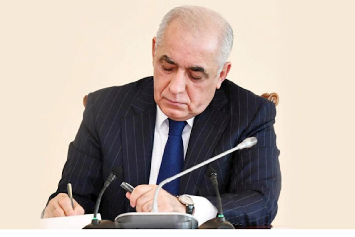 Baş nazir QƏRAR İMZALADI