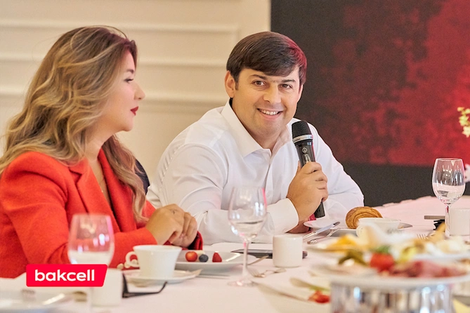 “Bakcell” və Bakı Şəhər Halqası Əməliyyat Şirkəti jurnalistlərlə görüşüb — FOTOLAR “Bakcell” və Bakı Şəhər Halqası Əməliyyat Şirkəti jurnalistlərlə görüşüb — FOTOLAR