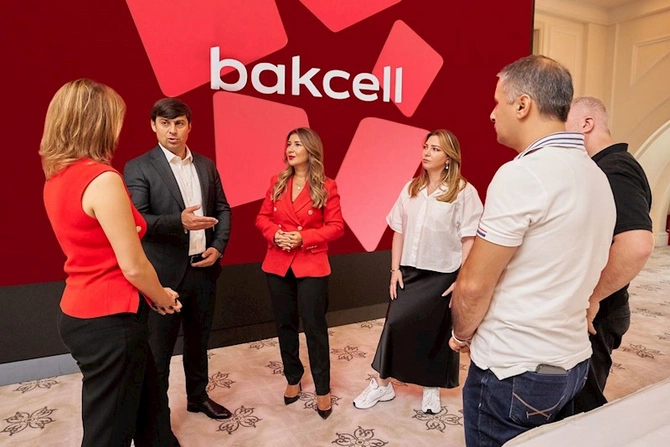 “Bakcell” və Bakı Şəhər Halqası Əməliyyat Şirkəti jurnalistlərlə görüşüb — FOTOLAR “Bakcell” və Bakı Şəhər Halqası Əməliyyat Şirkəti jurnalistlərlə görüşüb — FOTOLAR