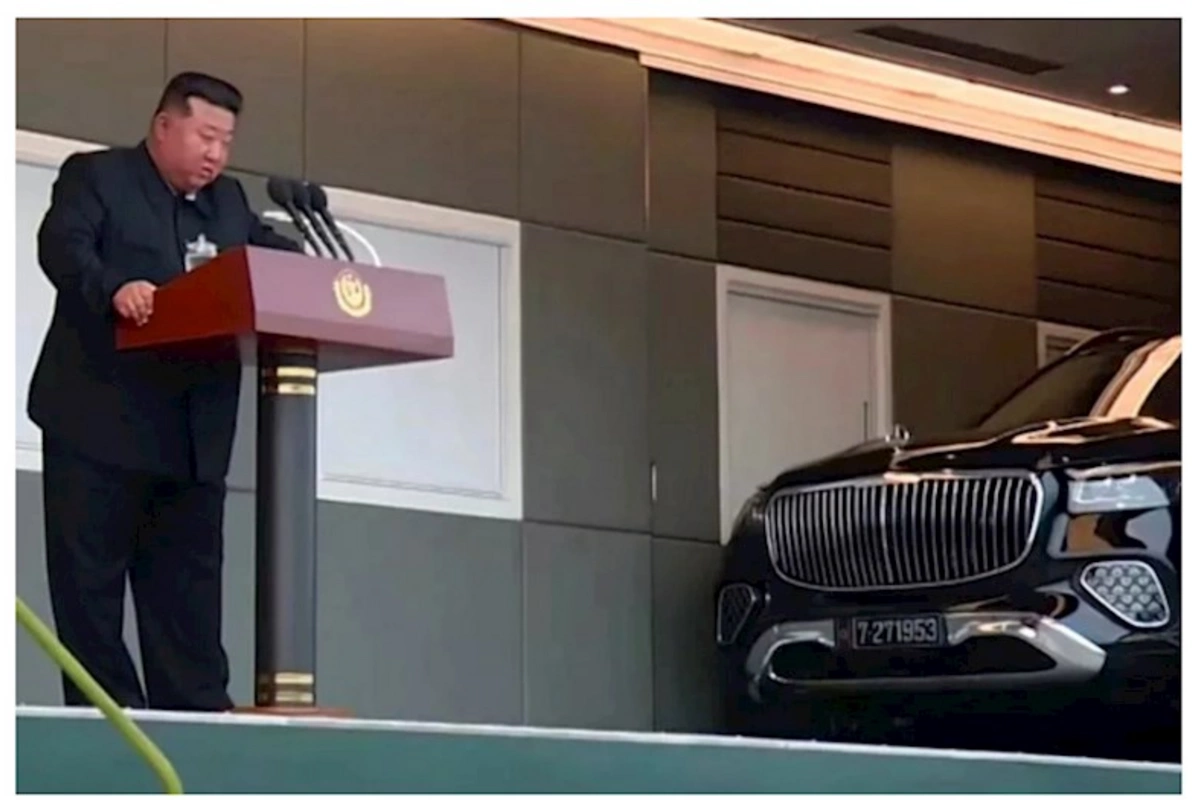 Kim Çen In rus Aurusunu yeni Mercedes Maybacha dəyişdi