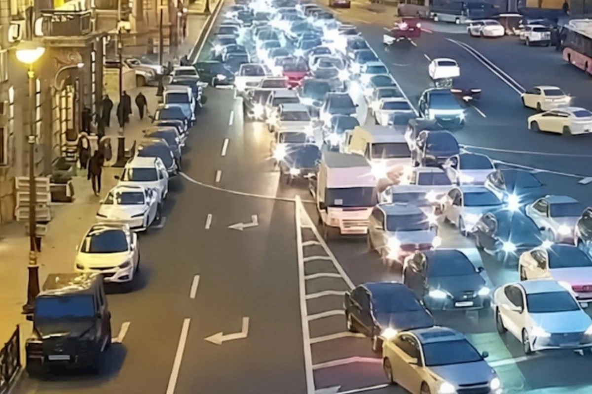 Hazırda 21 yolda tıxac var — SİYAHI