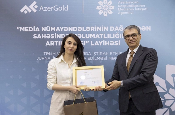 “Media nümayəndələrinin dağ-mədən sahəsində məlumatlılığının artırılması” layihəsində iştirak etmiş jurnalistlərlə görüş — FOTOLAR