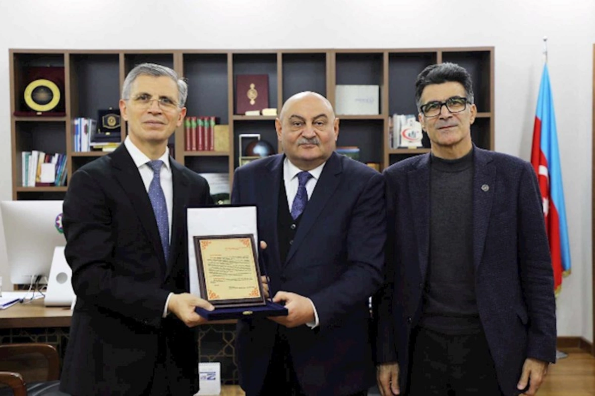 STM sədri Rauf Zeynini 65 illik yubileyi münasibətilə təbrik etdi — FOTO