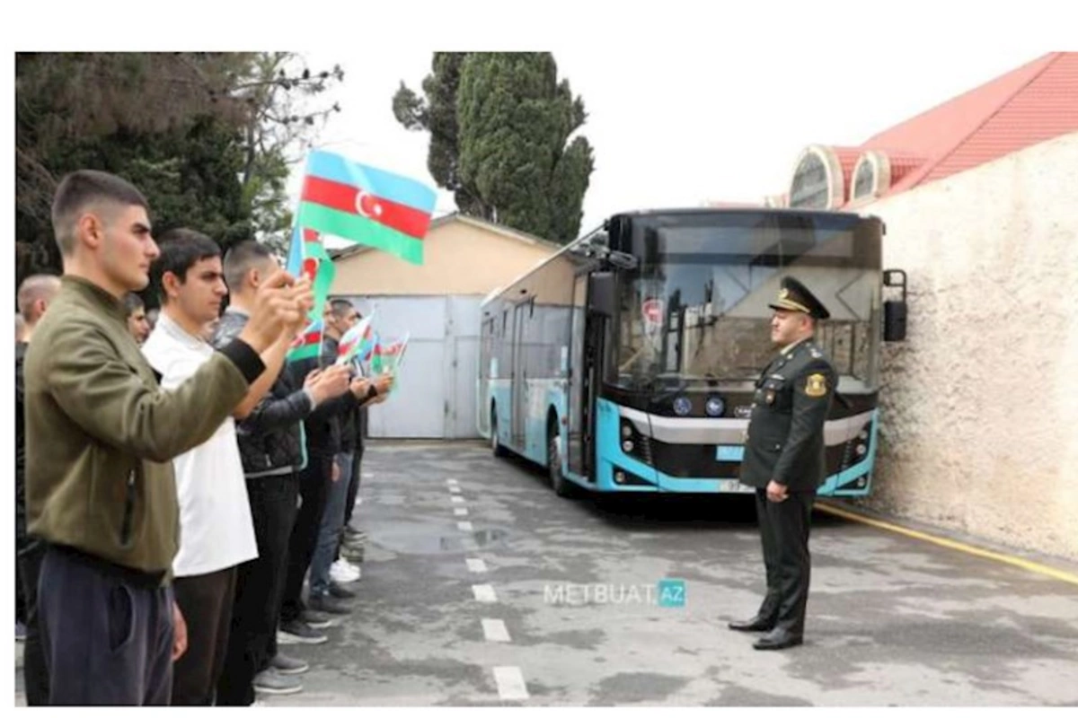 Hərbi xidmət yaşı ilə bağlı sərəncam imzalandı